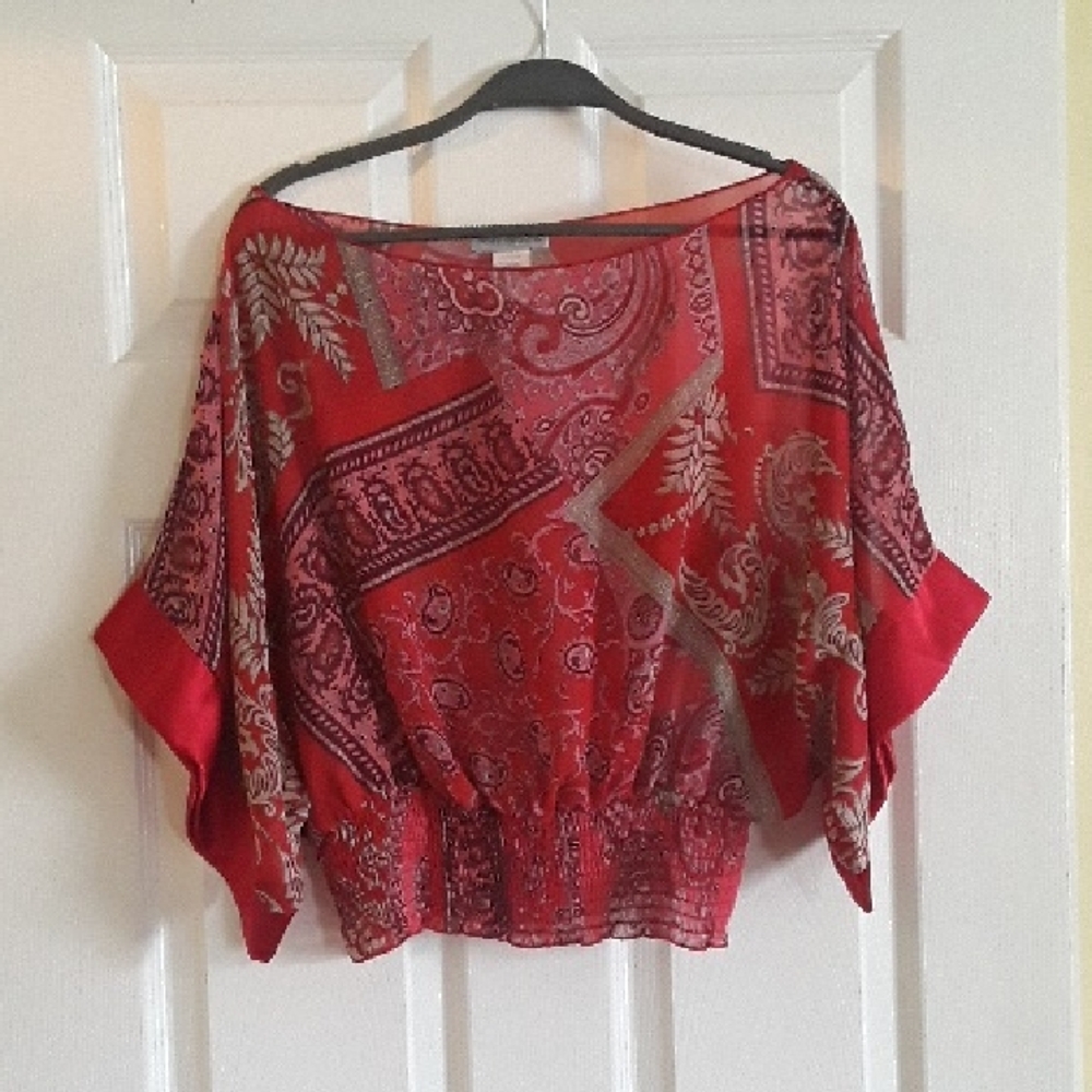 Body Central Red Paisley Batwing Sleeve Crop Top Red/Coral/Pinks Satin Trim